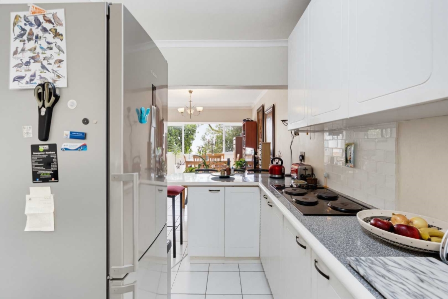 2 Bedroom Property for Sale in Green Point Western Cape
